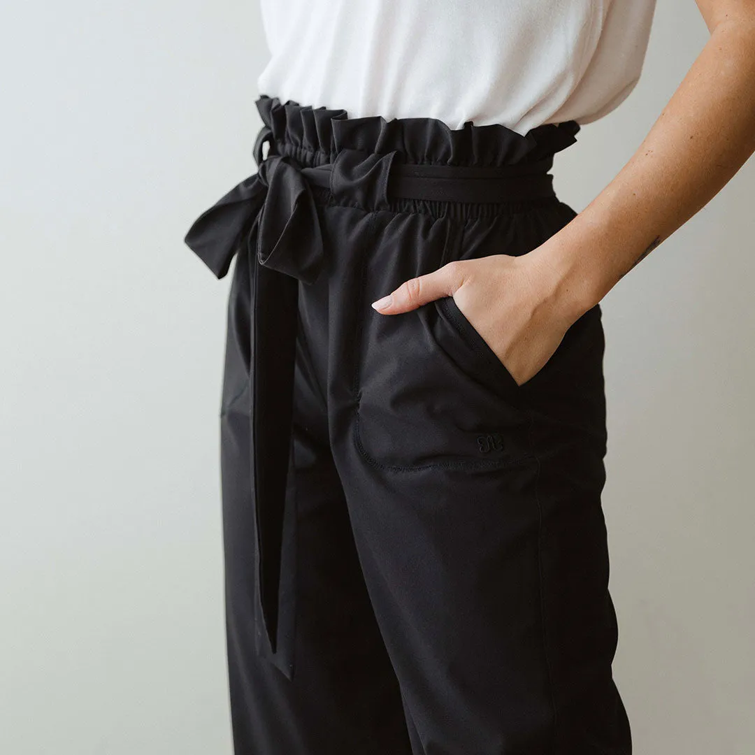 Bow Belt Capri