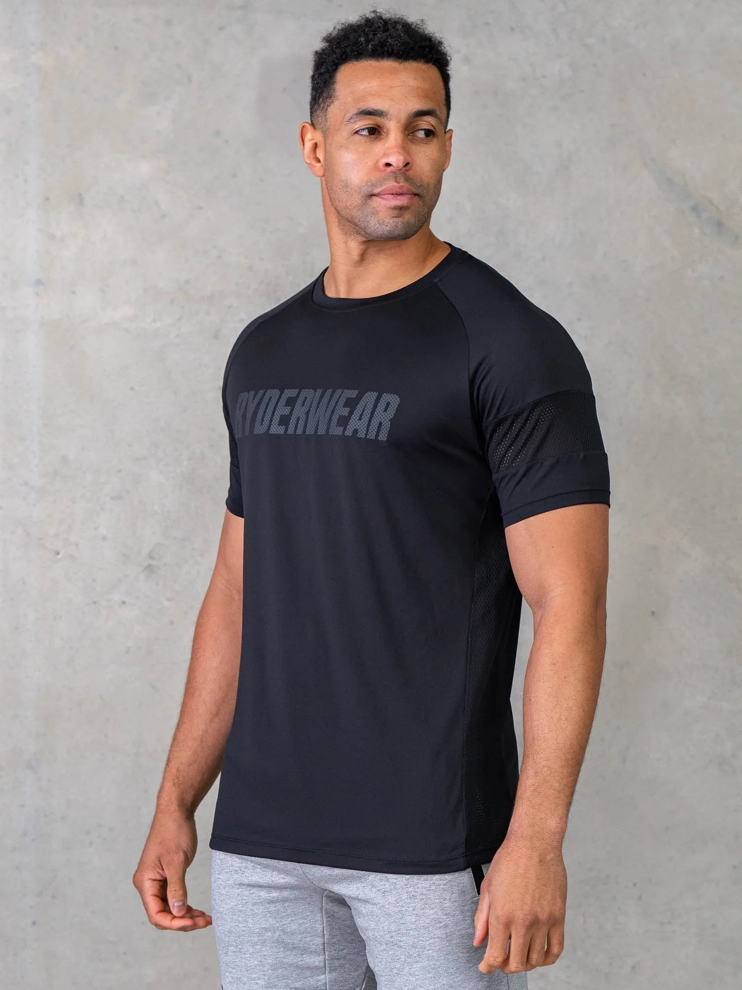 Flex Mesh T-Shirt - Black