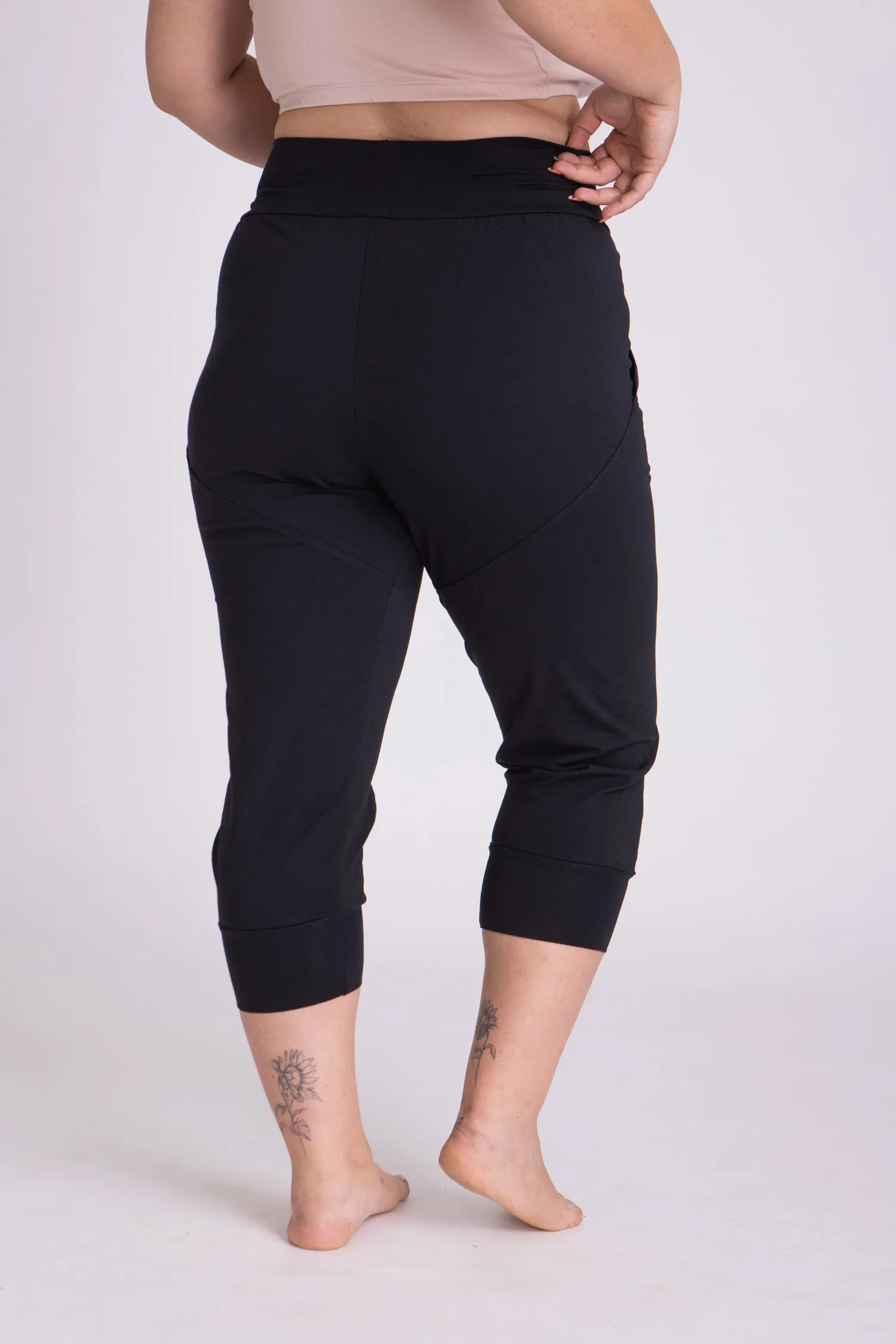 I'mPerfect Organic Cotton Slouchy Capri Pants 35%off