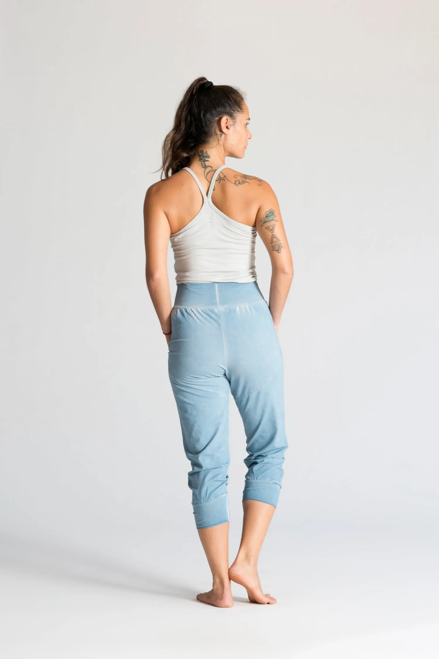 I'mPerfect Stonewash Slouchy Capri Pants 35%off