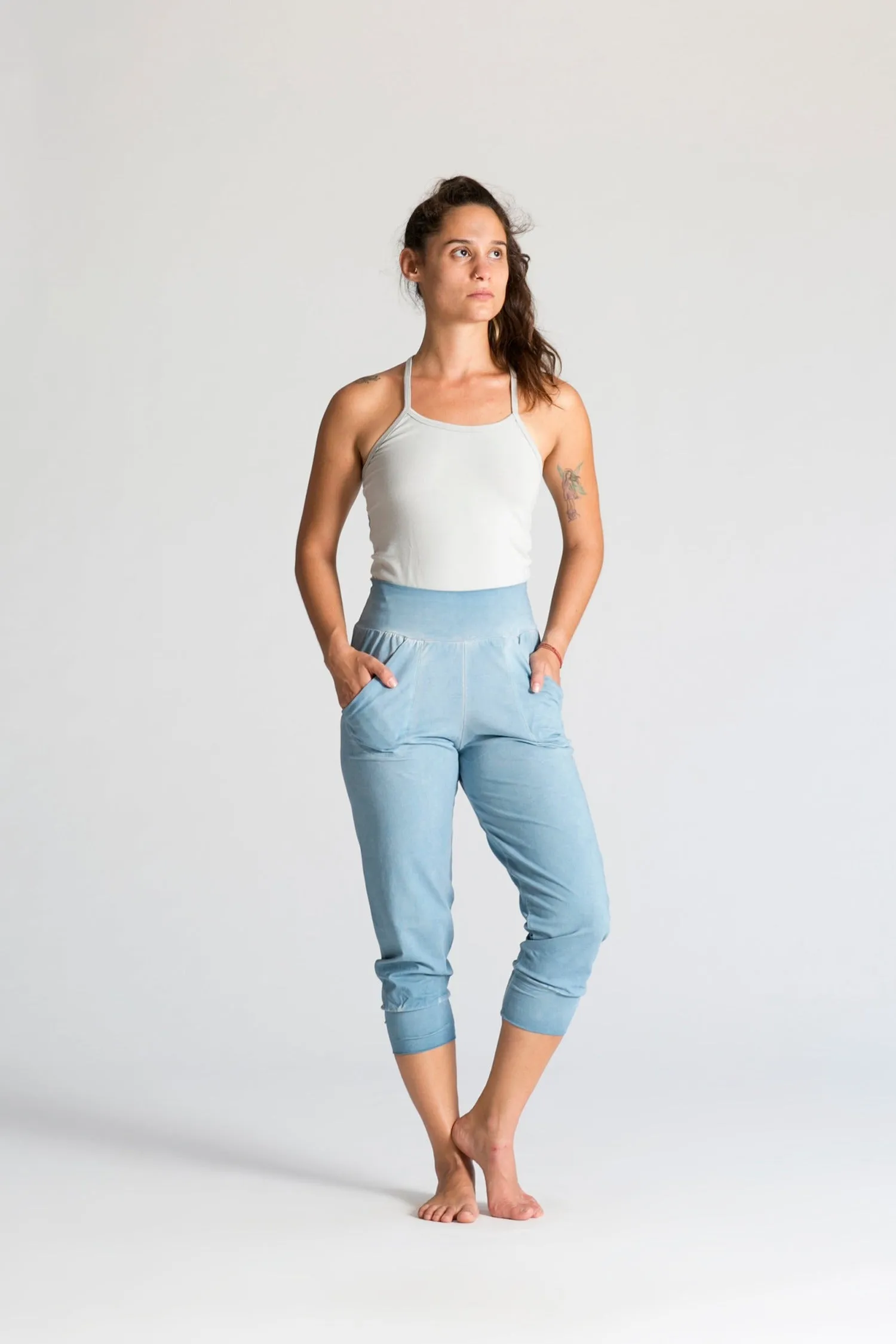 I'mPerfect Stonewash Slouchy Capri Pants 35%off