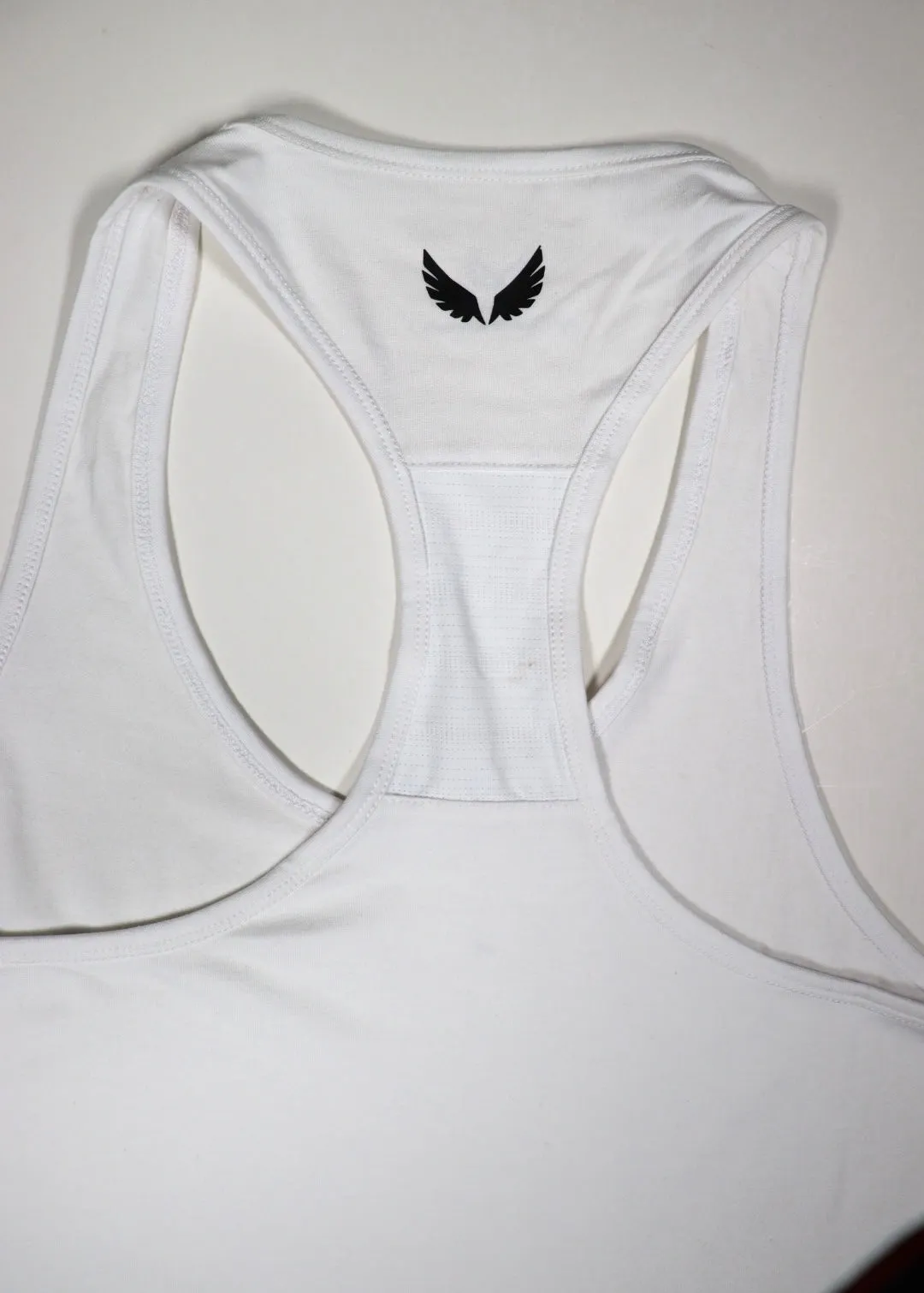 NO LIMIT TANK WHITE